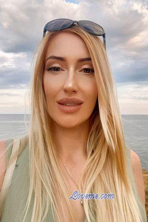 223689 - Olesya Age: 44 - Ukraine