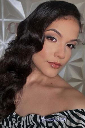 223714 - Laura Age: 21 - Colombia