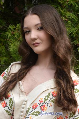 228185 - Sofia Age: 18 - Ukraine