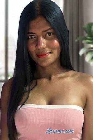 228306 - Laura Age: 26 - Colombia
